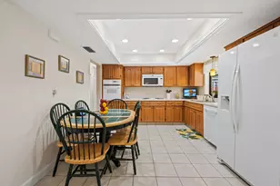 1720 NW 105th Ave, Pembroke Pines, FL 33026 - Photo 8