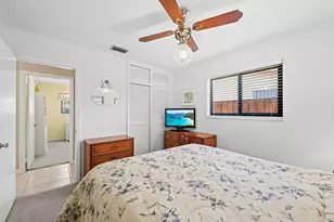 1720 NW 105th Ave, Pembroke Pines, FL 33026 - Photo 18