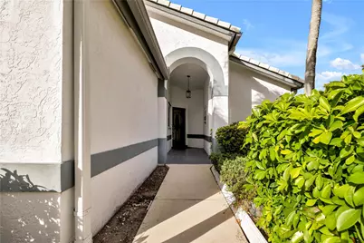 5568 American Circle, Delray Beach, FL 33484 - Photo 4