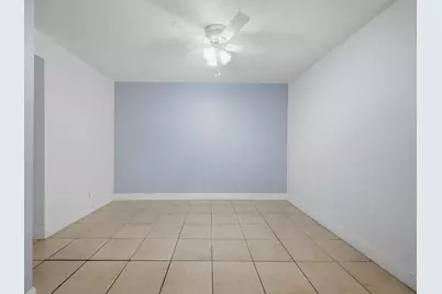 105 Woodland Road, Palm Springs, FL 33461 - Photo 8
