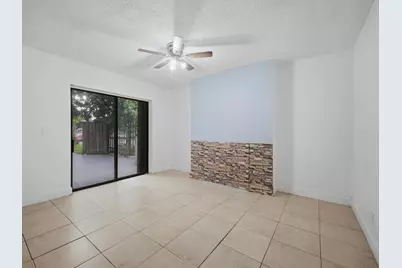 105 Woodland Road, Palm Springs, FL 33461 - Photo 20