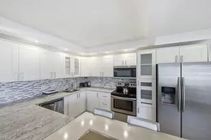 1048 Lincoln C, Boca Raton, FL 33434 - Photo 8