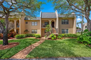 145 Lake Nancy Ln, West Palm Beach, FL 33411 - Photo 4