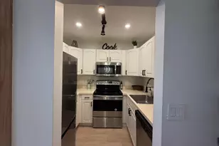 180 Cypress Club Dr, Pompano Beach, FL 33060 - Photo 18