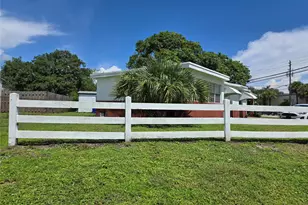 2301 NW 15th Ct, Fort Lauderdale, FL 33311 - Photo 2
