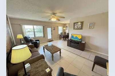 125 Dorset C, Boca Raton, FL 33434 - Photo 4