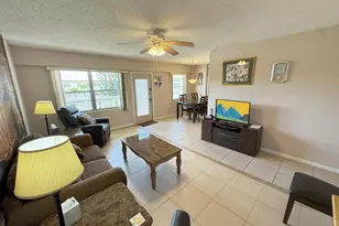 125 Dorset C, Boca Raton, FL 33434 - Photo 4