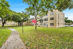 301 Cambridge Rd, Hollywood, FL 33024 - Photo 28