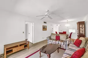 301 Cambridge Rd, Hollywood, FL 33024 - Photo 2