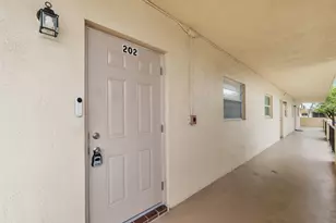 301 Cambridge Rd, Hollywood, FL 33024 - Photo 24