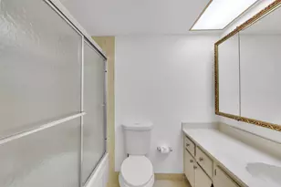 301 Cambridge Rd, Hollywood, FL 33024 - Photo 22