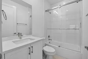8270 Essex Country Clb Dr, Boca Raton, FL 33434 - Photo 30