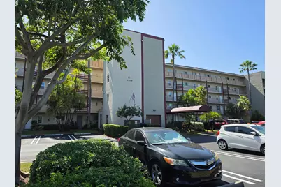 2106 S Cypress Bend Drive #510, Pompano Beach, FL 33069 - Photo 30