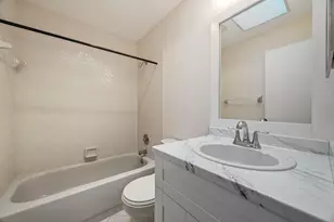 9 Ridge Pointe Dr, Boynton Beach, FL 33435 - Photo 18