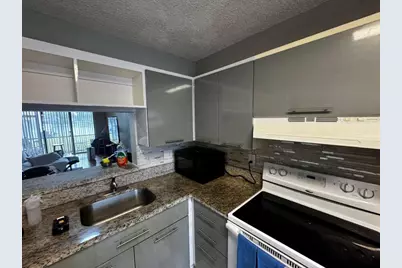 11318 Taft Street, Pembroke Pines, FL 33026 - Photo 2