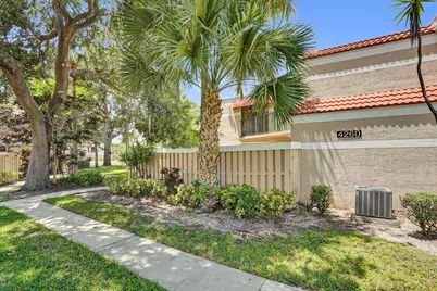 4260 Village Drive #D, Delray Beach, FL 33445 - Photo 2