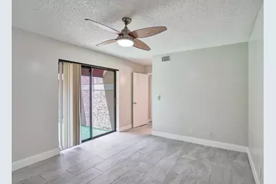 4260 Village Drive #D, Delray Beach, FL 33445 - Photo 18