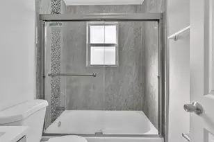 1142 SW 4th St, Miami, FL 33130 - Photo 6