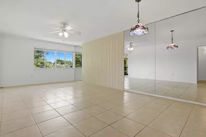 824 SW 9th Street Circle #201, Boca Raton, FL 33486 - Photo 4