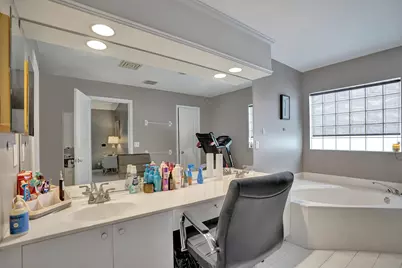 5884 N Plum Bay Parkway, Tamarac, FL 33321 - Photo 34