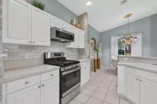 310 NW Toscane Tr, Port Saint Lucie, FL 34986 - Photo 12