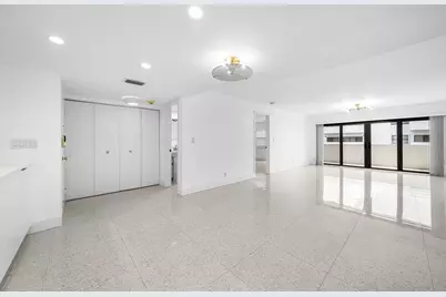 330 SE 20th Avenue #408, Deerfield Beach, FL 33441 - Photo 6
