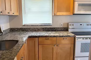 605 SW 22nd Ave, Fort Lauderdale, FL 33312 - Photo 10
