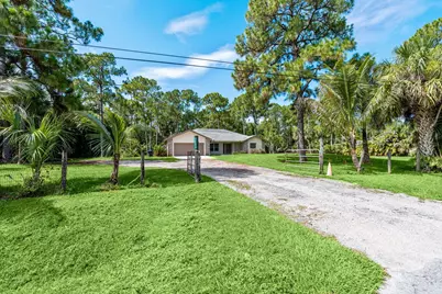16628 Valencia Boulevard, The Acreage, FL 33470 - Photo 36