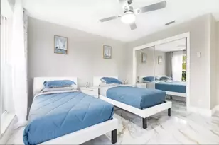 2060 Amesbury Cir, Wellington, FL 33414 - Photo 4
