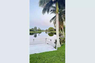 2060 Amesbury Circle, Wellington, FL 33414 - Photo 38