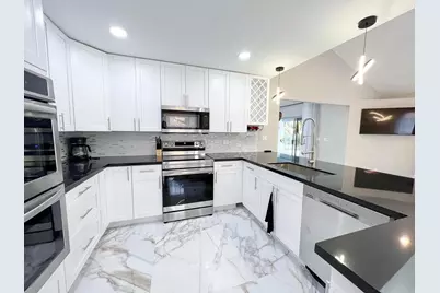 2060 Amesbury Circle, Wellington, FL 33414 - Photo 48