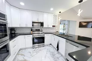 2060 Amesbury Cir, Wellington, FL 33414 - Photo 48
