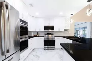 2060 Amesbury Cir, Wellington, FL 33414 - Photo 16