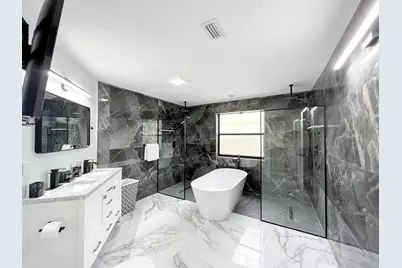2060 Amesbury Circle, Wellington, FL 33414 - Photo 34
