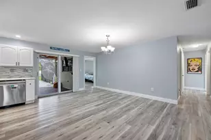 10625 NW 37th St, Coral Springs, FL 33065 - Photo 12
