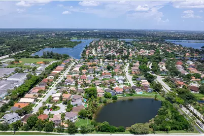 2036 NW 183rd Circle, Pembroke Pines, FL 33029 - Photo 28