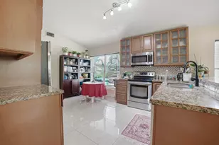 2036 NW 183rd Cir, Pembroke Pines, FL 33029 - Photo 6