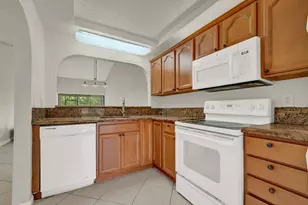 6371 Toulon Dr, Boca Raton, FL 33433 - Photo 12