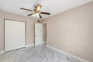166 SW 3rd St, Deerfield Beach, FL 33441 - Photo 10