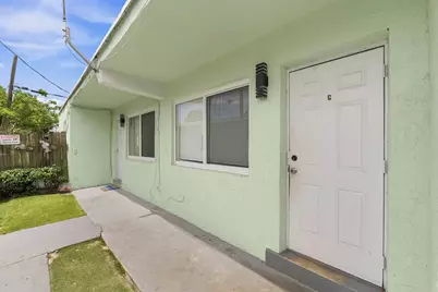 166 SW 3rd Street #A-d, Deerfield Beach, FL 33441 - Photo 4