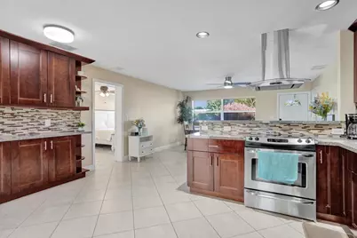 740 Buttonwood Road, North Palm Beach, FL 33408 - Photo 12