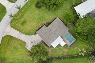 621 NE Town Terrace, Jensen Beach, FL 34957 - Photo 20