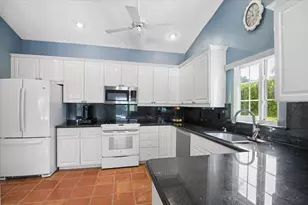 10080 Canoe Brook Cir, Boca Raton, FL 33498 - Photo 8