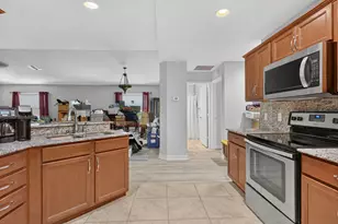 11 SE Flamenco Way, Port Saint Lucie, FL 34952 - Photo 12