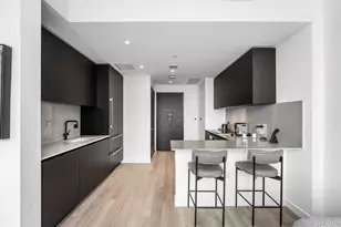 20 NE 11th St, Miami, FL 33132 - Photo 2