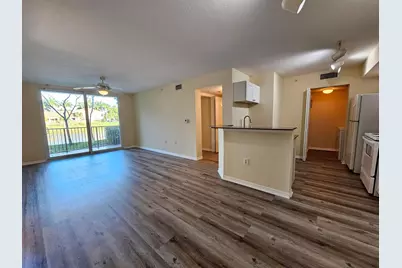 604 Villa Circle #604, Boynton Beach, FL 33435 - Photo 2