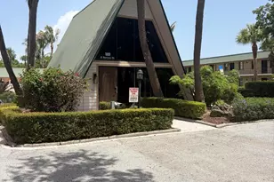 1021 SE Monterey Rd, Stuart, FL 34994 - Photo 10