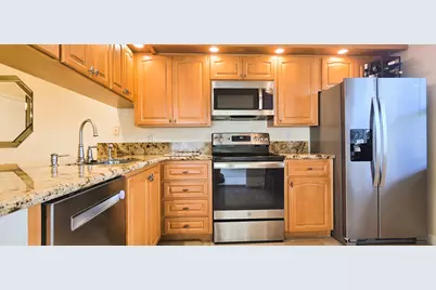 1919 Hartford Court, West Palm Beach, FL 33409 - Photo 10
