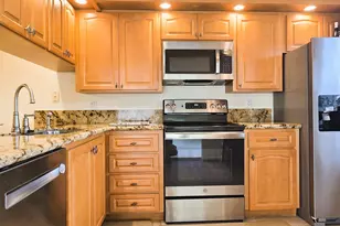 1919 Hartford Ct, West Palm Beach, FL 33409 - Photo 10