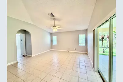 5707 Silver Oak Drive, Fort Pierce, FL 34982 - Photo 10